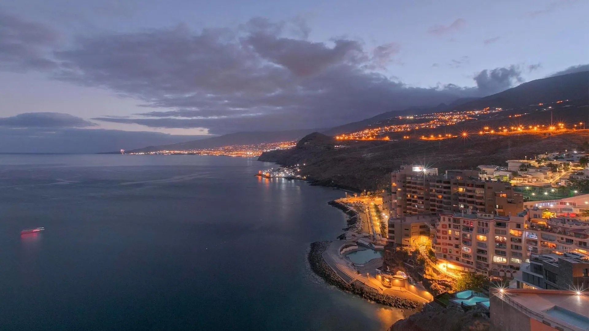 Beachfront Seaview Oasis Tabaiba Appartement