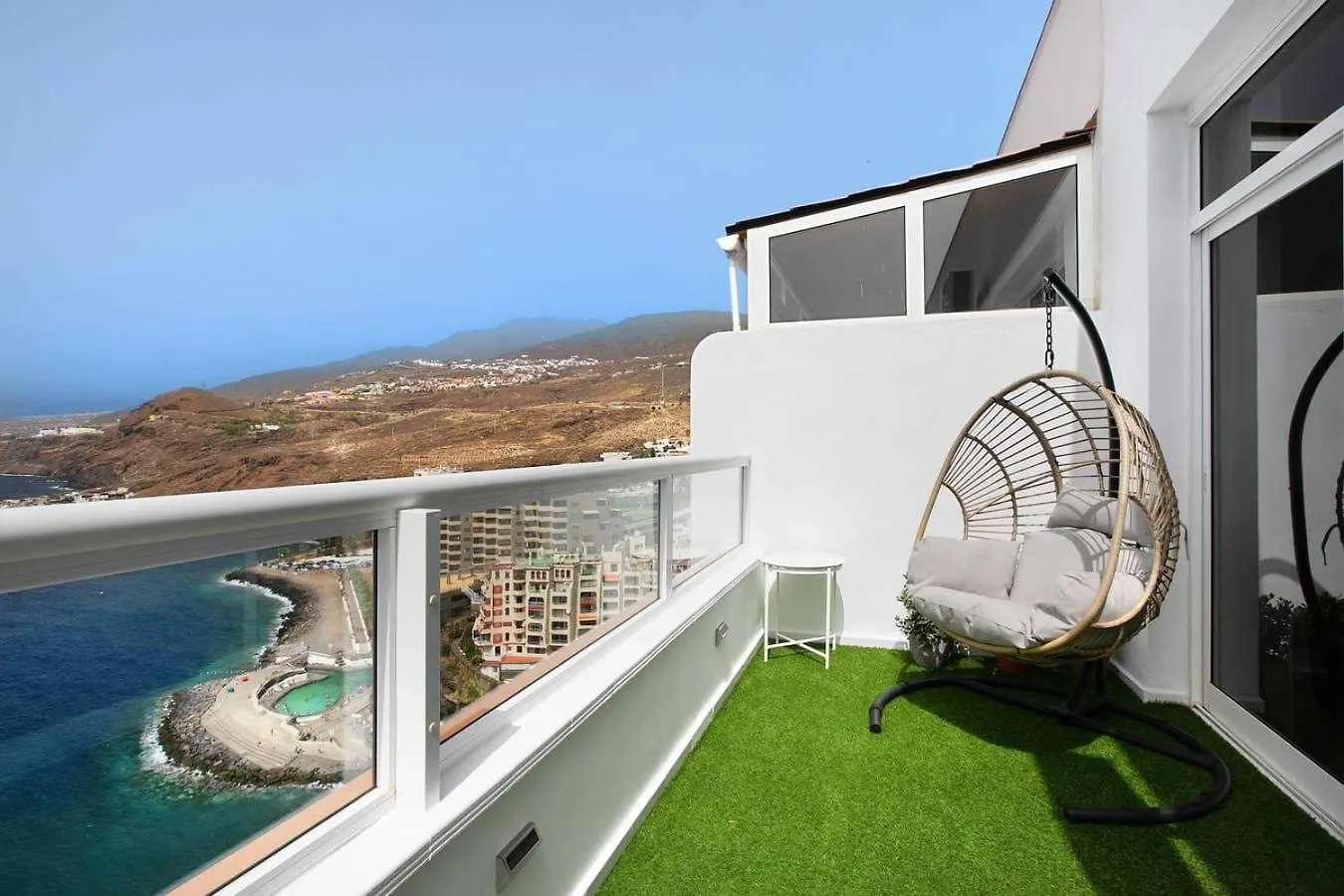 Beachfront Seaview Oasis location