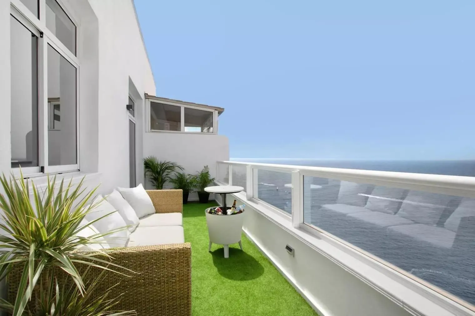 Beachfront Seaview Oasis Tabaiba
